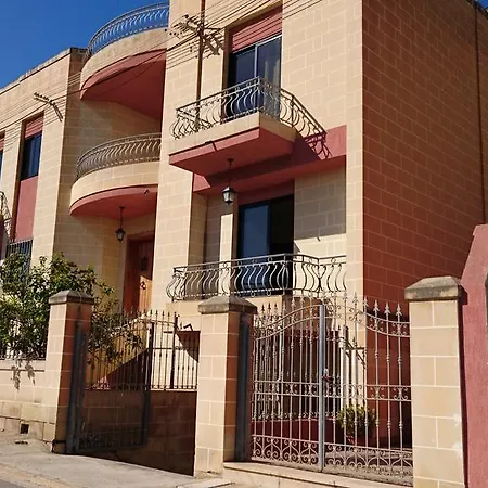 Villa St. Julian'S *